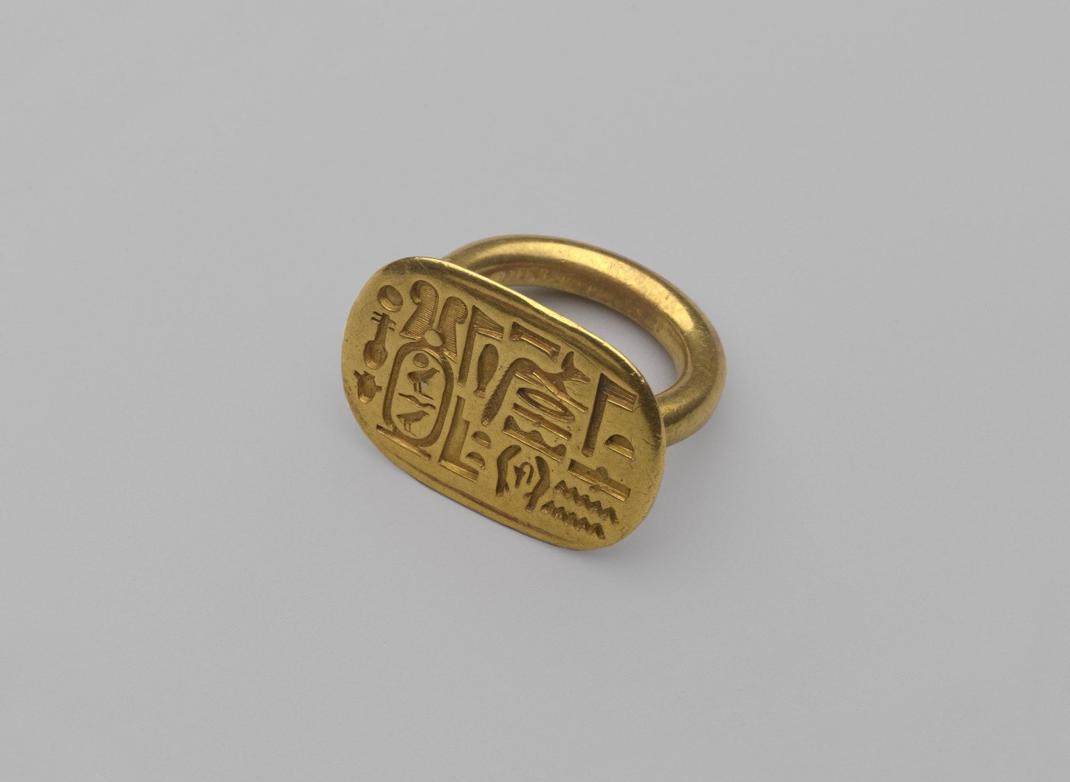 Egyptian hot sale signet ring