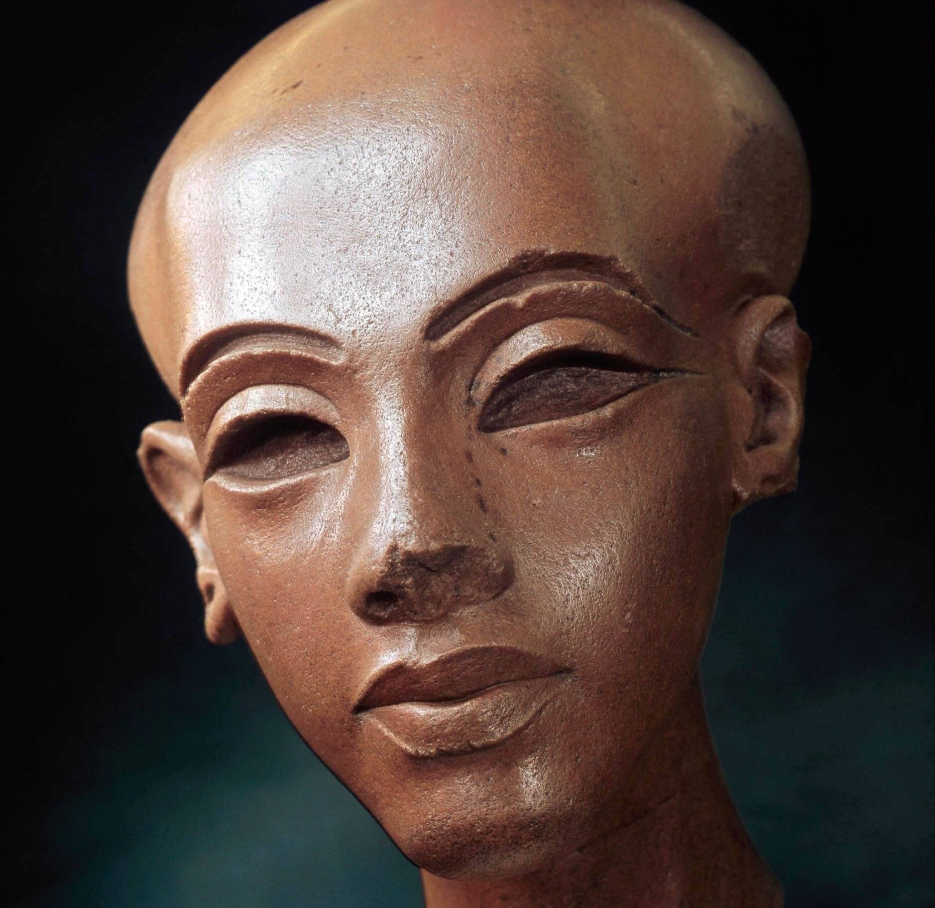 head-of-a-princess-from-tell-el-amarna-egypt-museum