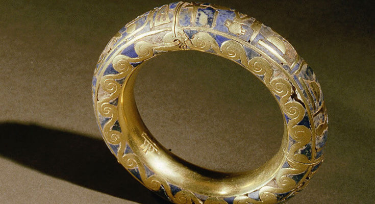 Inlaid Gold Bracelet of King Psusennes I