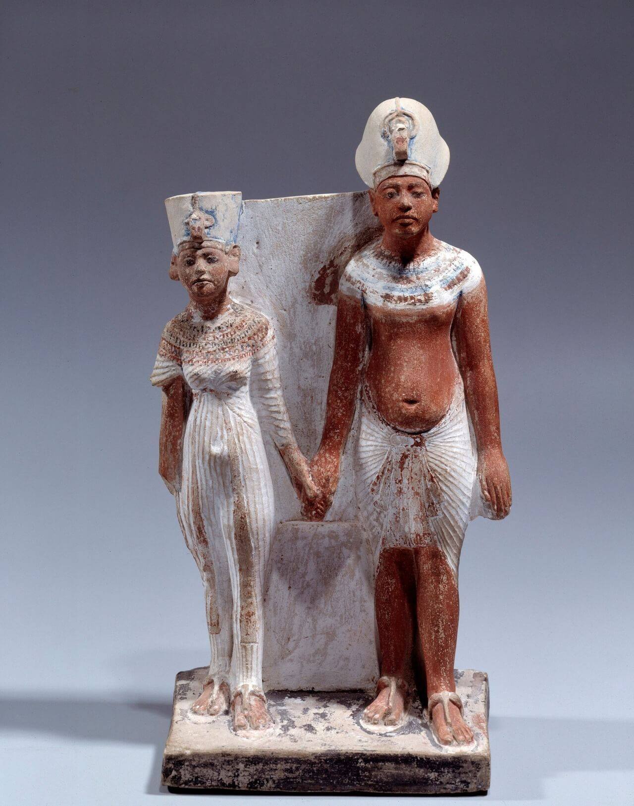 Statue Of Akhenaten And Nefertiti Egypt Museum