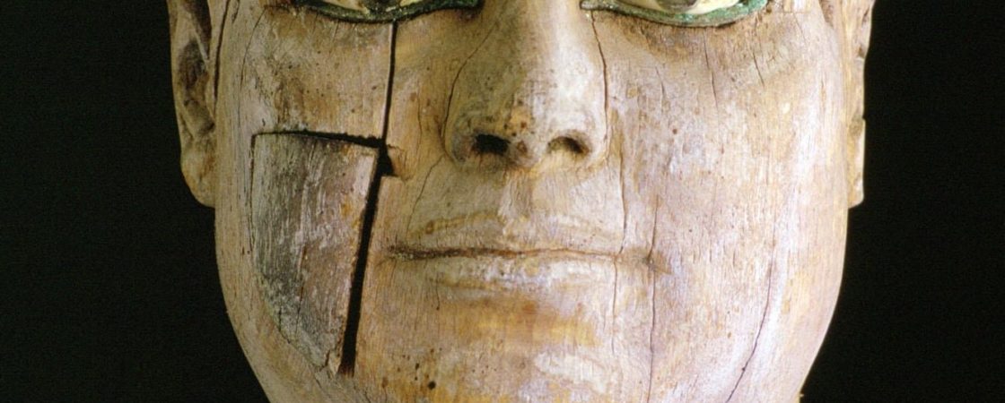 Statue of the Lector Priest Kaaper